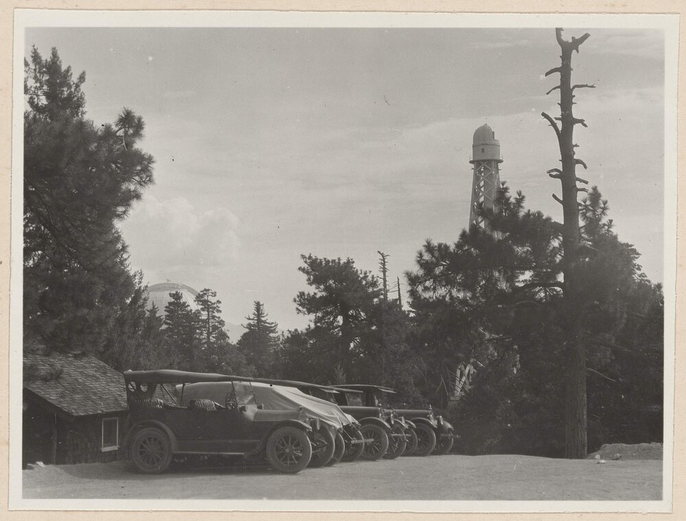 [Line of motor cars at Mount Wilson Observatory]
