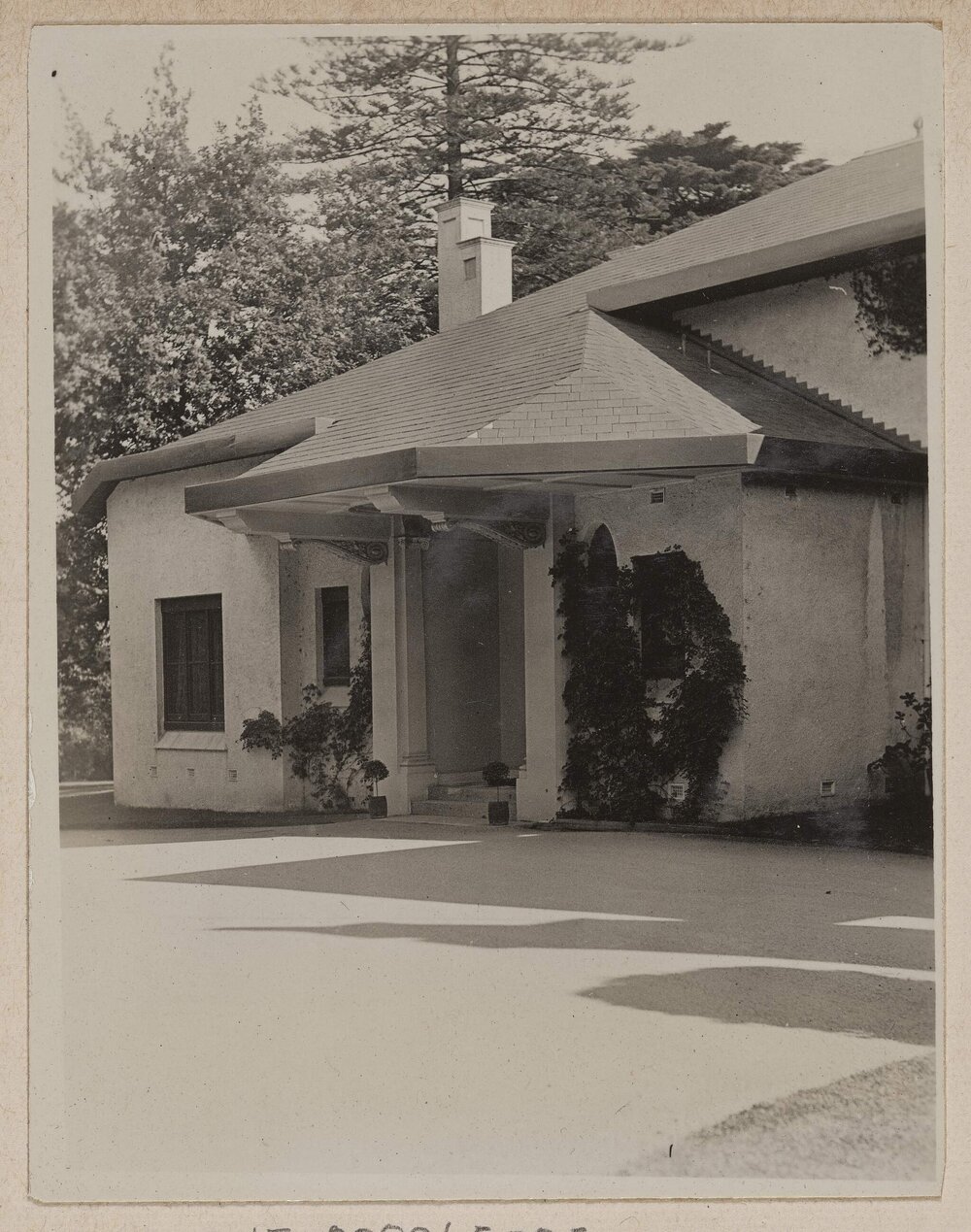 [Miegunyah exterior]