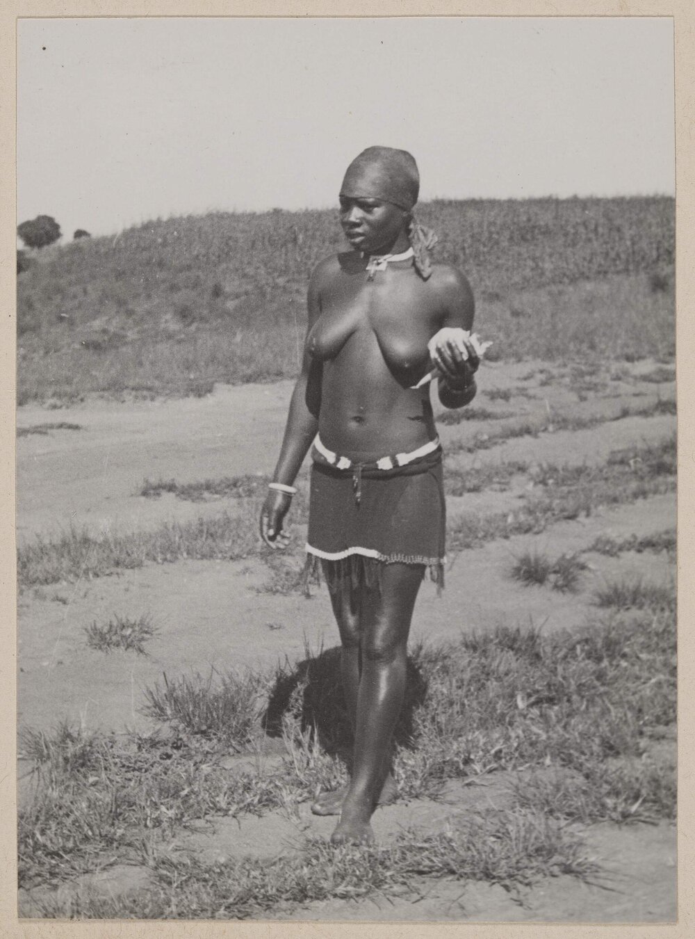 [Zulu woman, the Valley of a Thousand Hills near Durban]