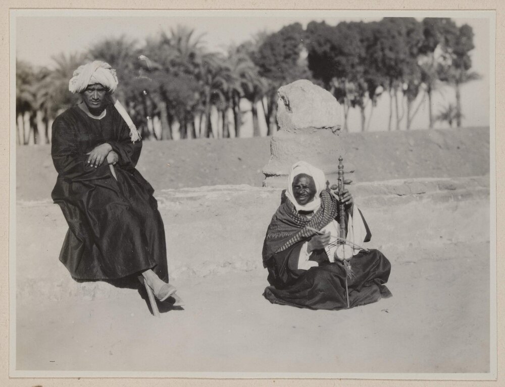 Beggars at Dendera [Egypt]