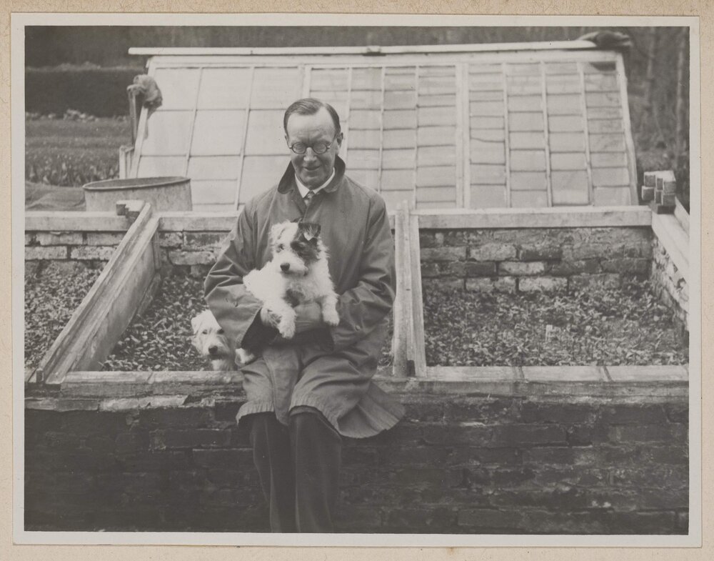 [Grove House, England]