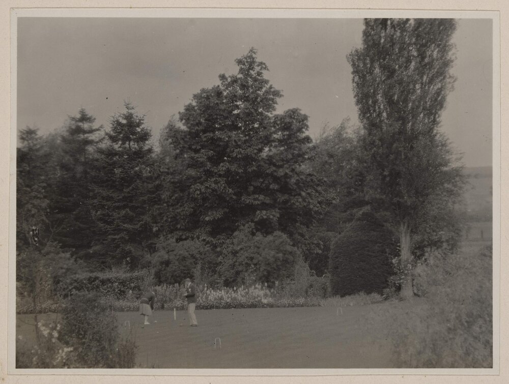 [Garden at The Islands Estate, Cookham]
