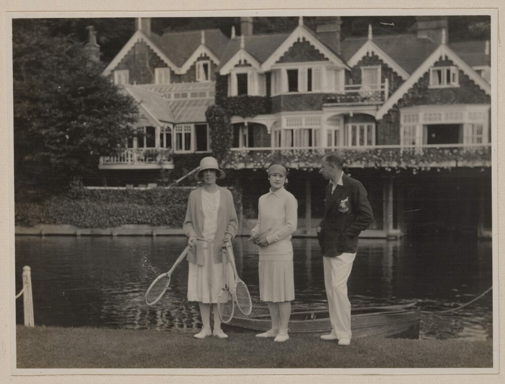 At 'The Islands' [Estate, Cookham]