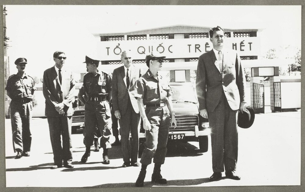 [Malcolm Fraser as Minister for the Army on a visit to Vietnam]