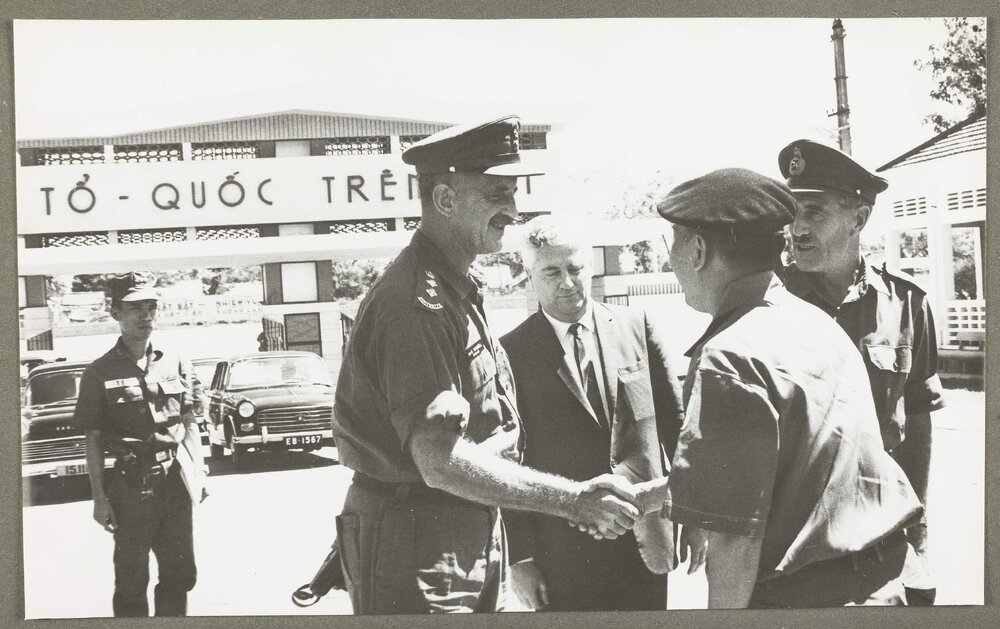 [Unknown people during Malcolm Fraser's visit to Vietnam]