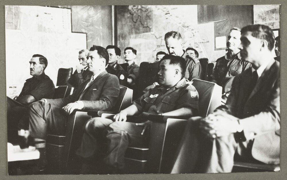 [Unknown people during Malcolm Fraser's visit to Vietnam]