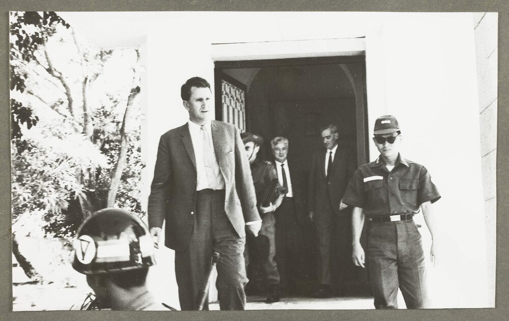 [Malcolm Fraser as Minister for the Army on a visit to Vietnam]