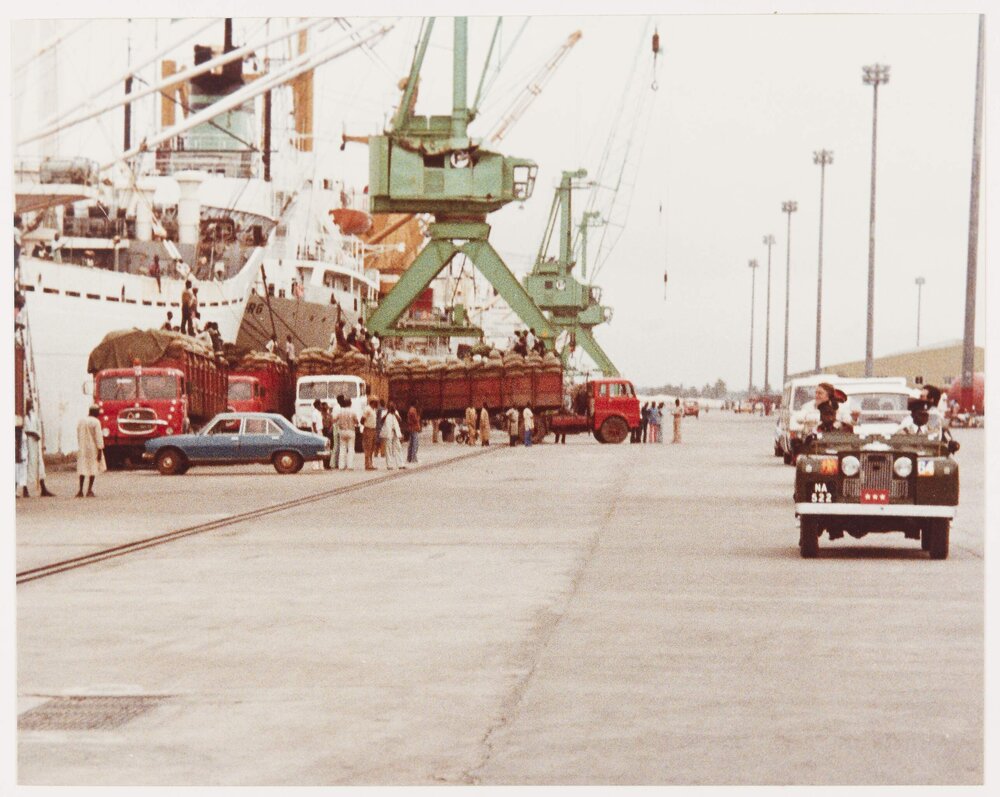 [Tin Can Island Port]