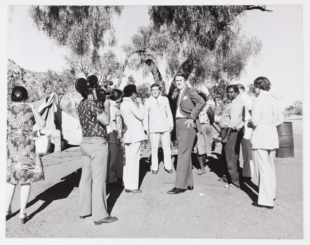[Malcolm Fraser with others, including unidentified Aboriginal Australians, during a visit to the Northern Territory]