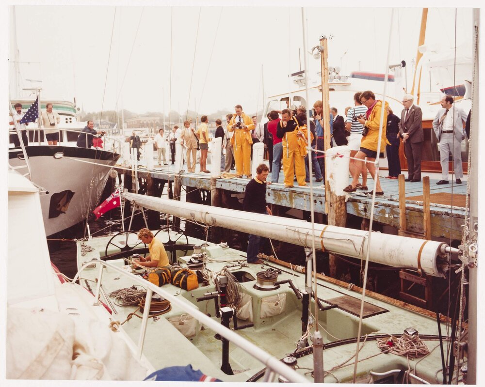 [Malcolm Fraser with the Australian team for the America's Cup]