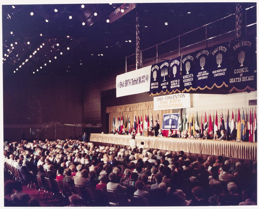 [Malcolm Fraser speaking at a reception for the B'nai B'rith medal]