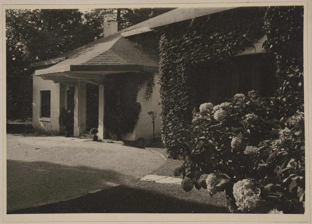 [Miegunyah entrance ]