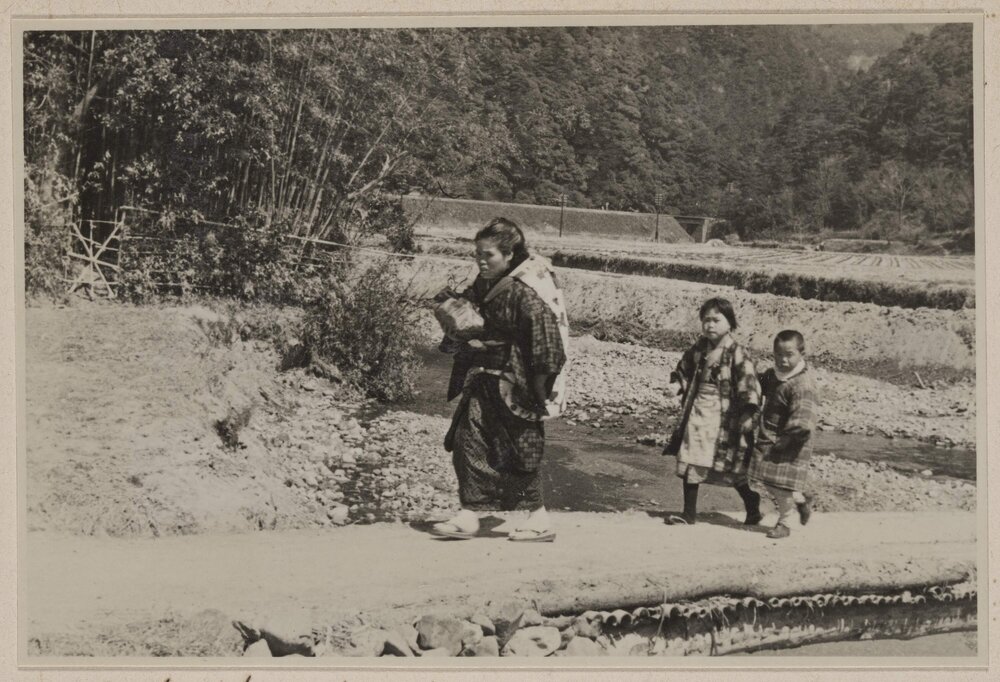 ...and his family [Japan]