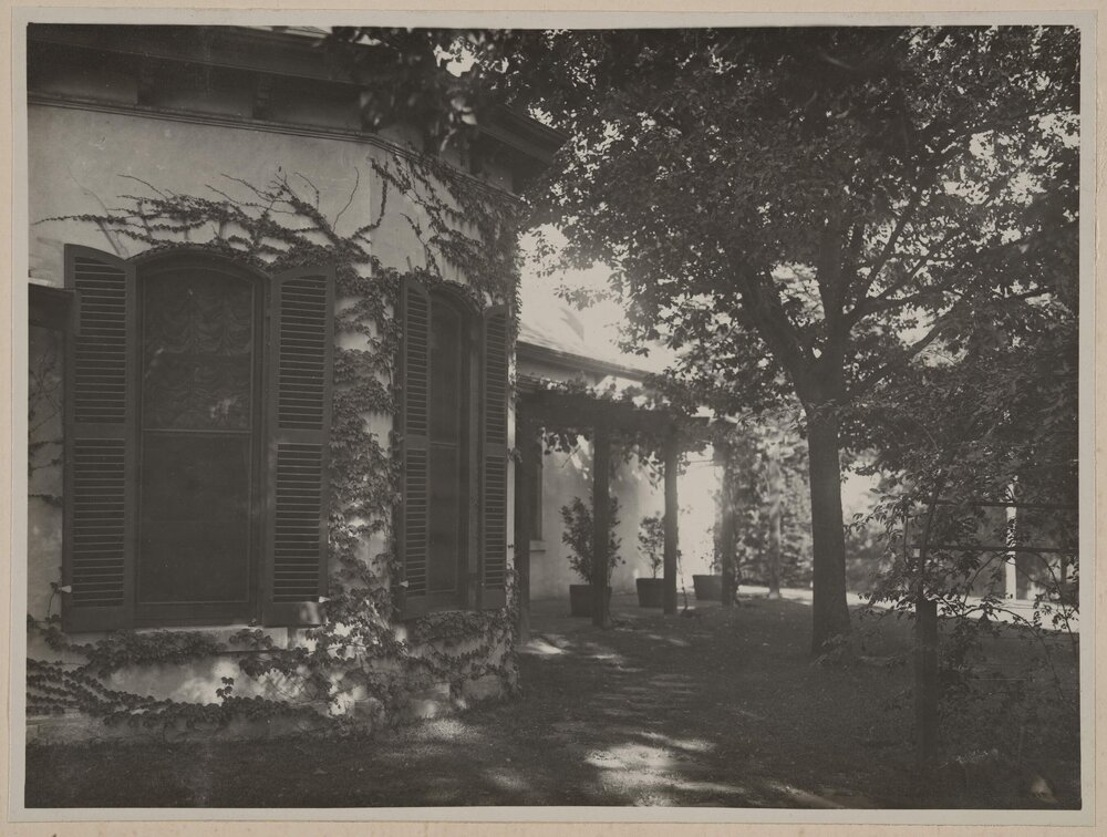 Miegunyah [external house and gardens]