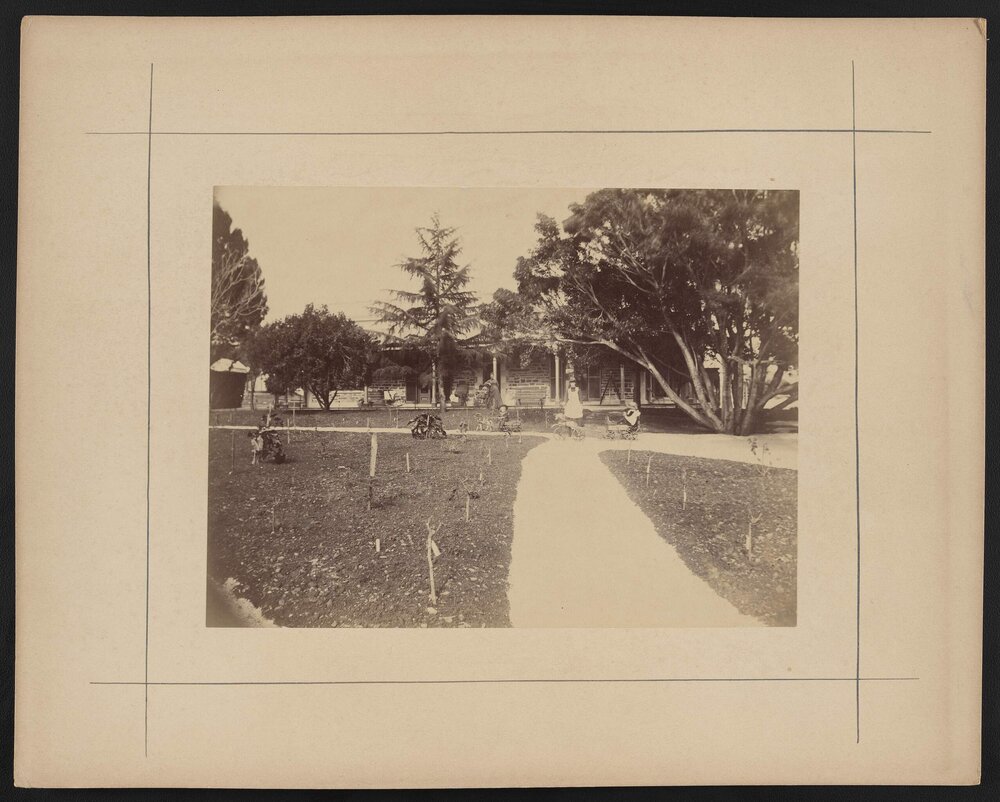 "Rostrevor", Magill, South Australia. Jim, Aunt Harriett, Mary on verandah Aunt Julia