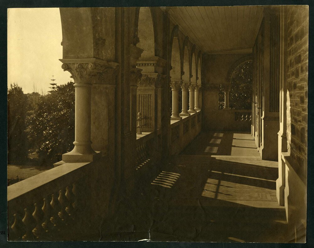"Rostrevor" [front upper balcony]