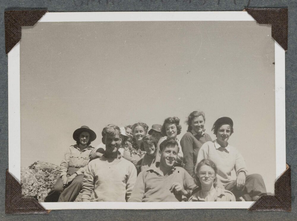 [Mountaineering Club - group]