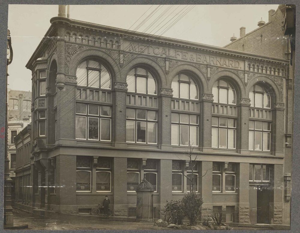[Building occupied by] Metcalfe and Barnard, [Flinders Lane]