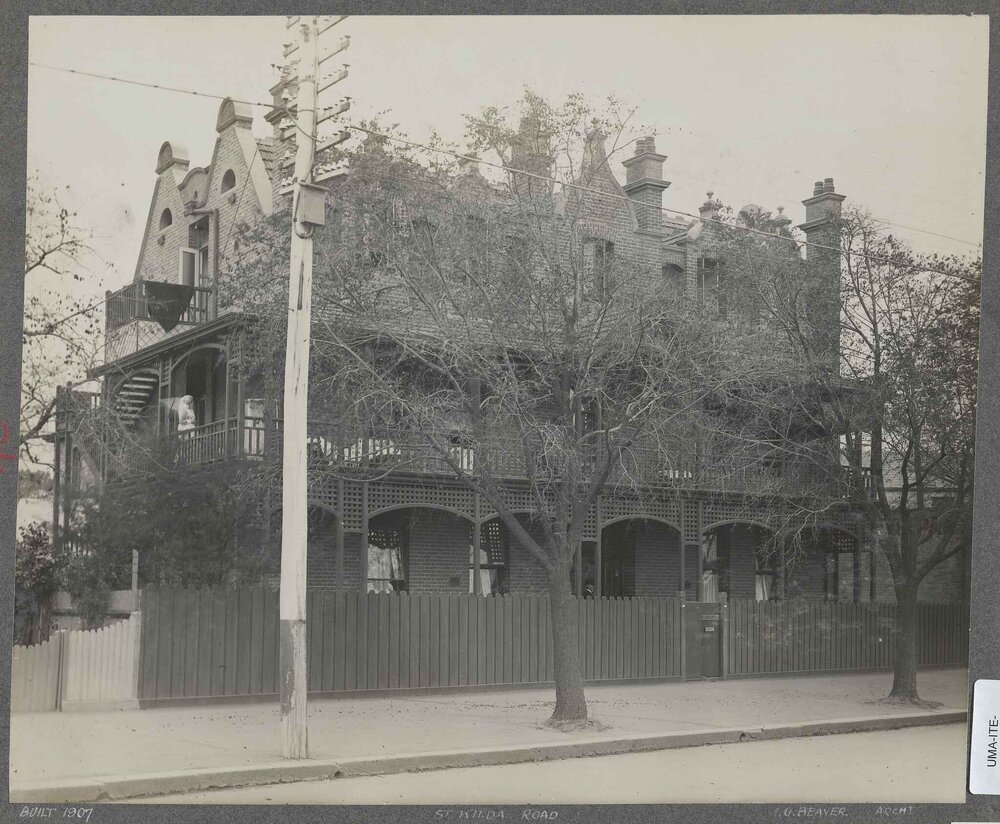 Private hospital in St. Kilda Rd., Melbourn