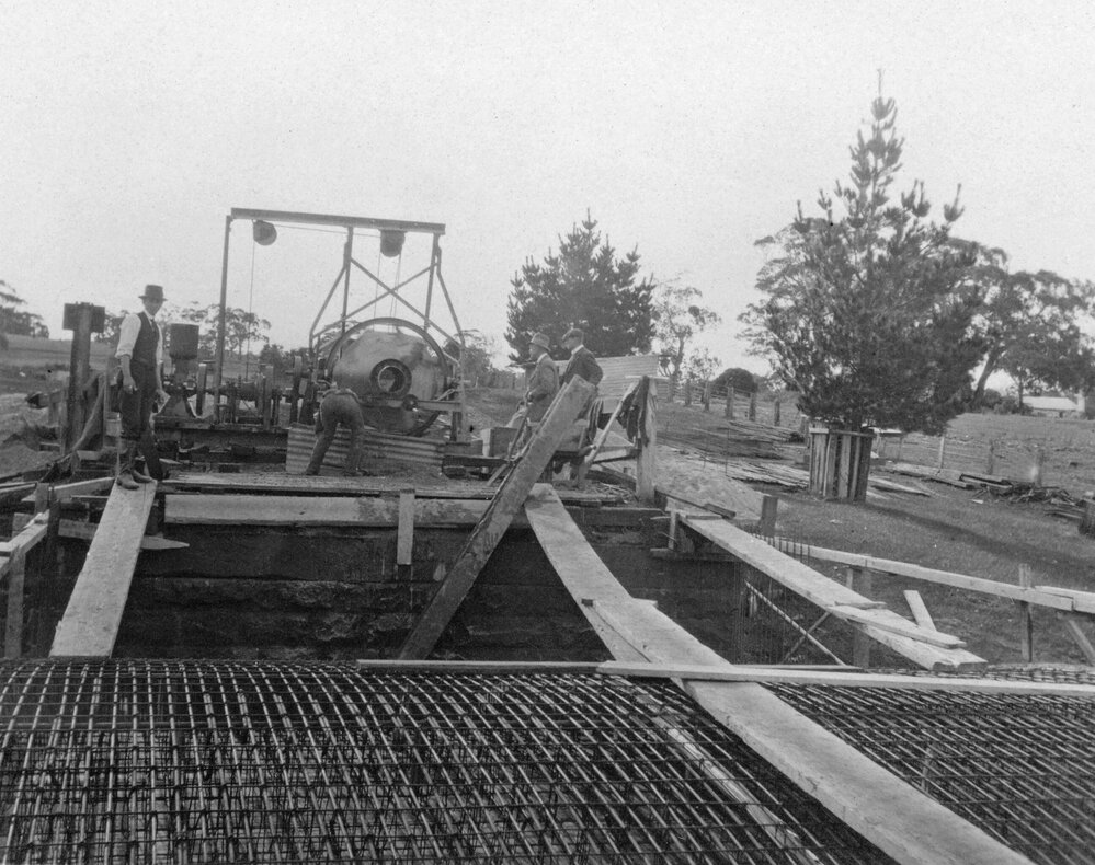 Construction of Wannon Bridge, Wannon, Victoria