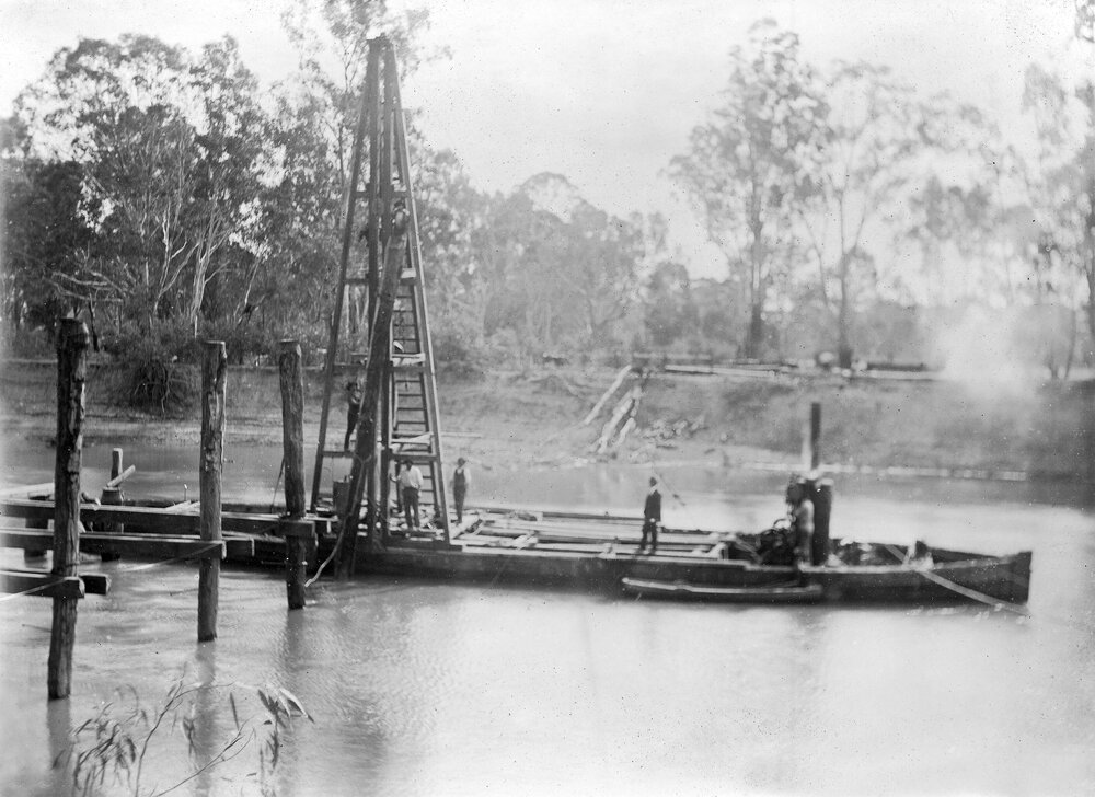 Construction of Barham-Koondrook Bridge