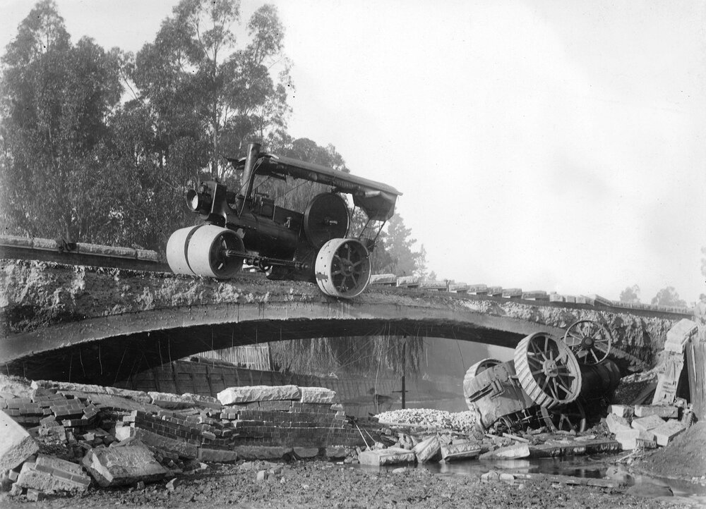 First King&rsquo;s Bridge, Bendigo, after collapse