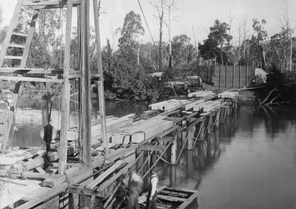 Construction of Cremona Bridge over the Goulburn River