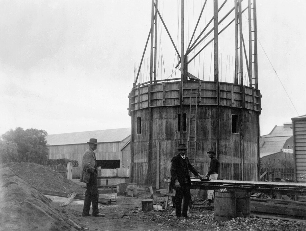 Construction of Echuca Water Tower