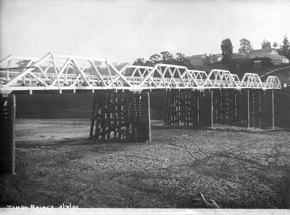Construction of Tambo bridge, Bruthen, Victoria
