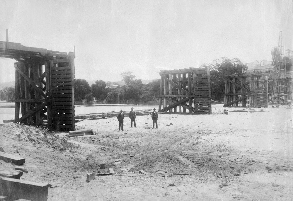 Construction of Tambo bridge, Bruthen, Victoria