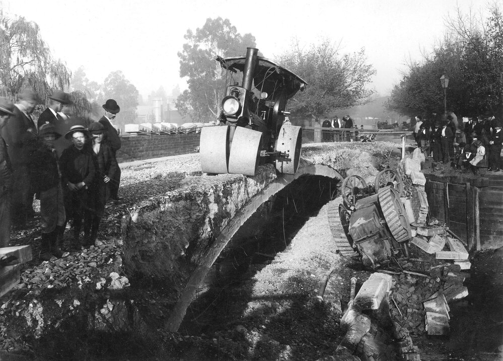 First King&rsquo;s Bridge, Bendigo. Collapse