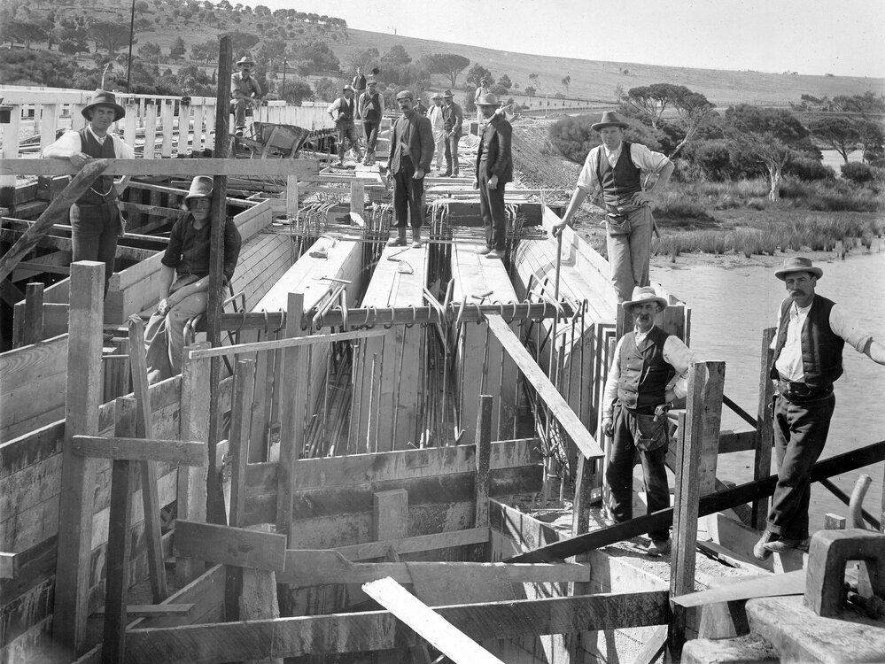 Hindmarsh Railway Bridge, Victor Harbor, South Australia, during construction