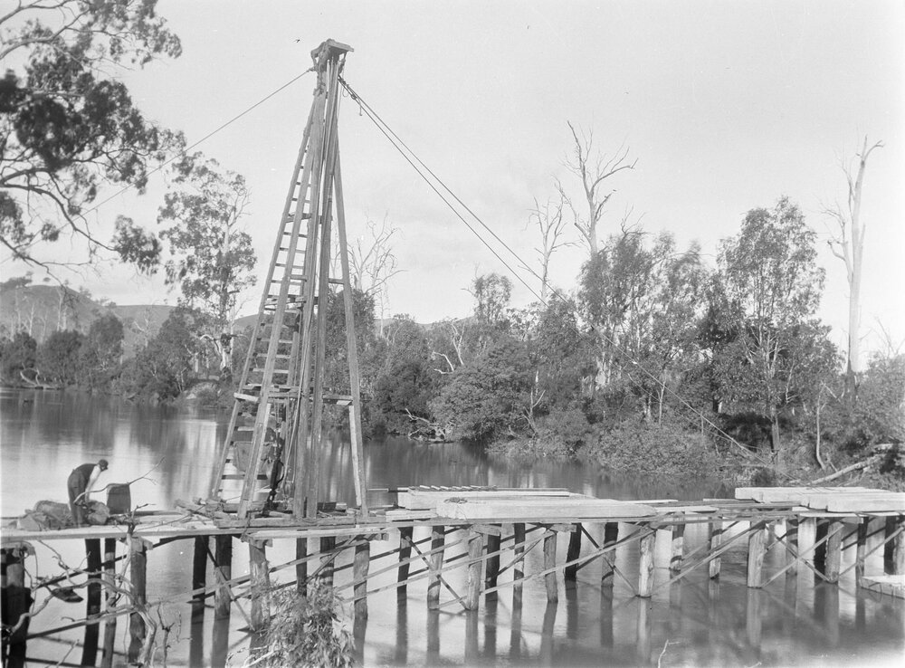 Construction of Cremona Bridge over the Goulburn River