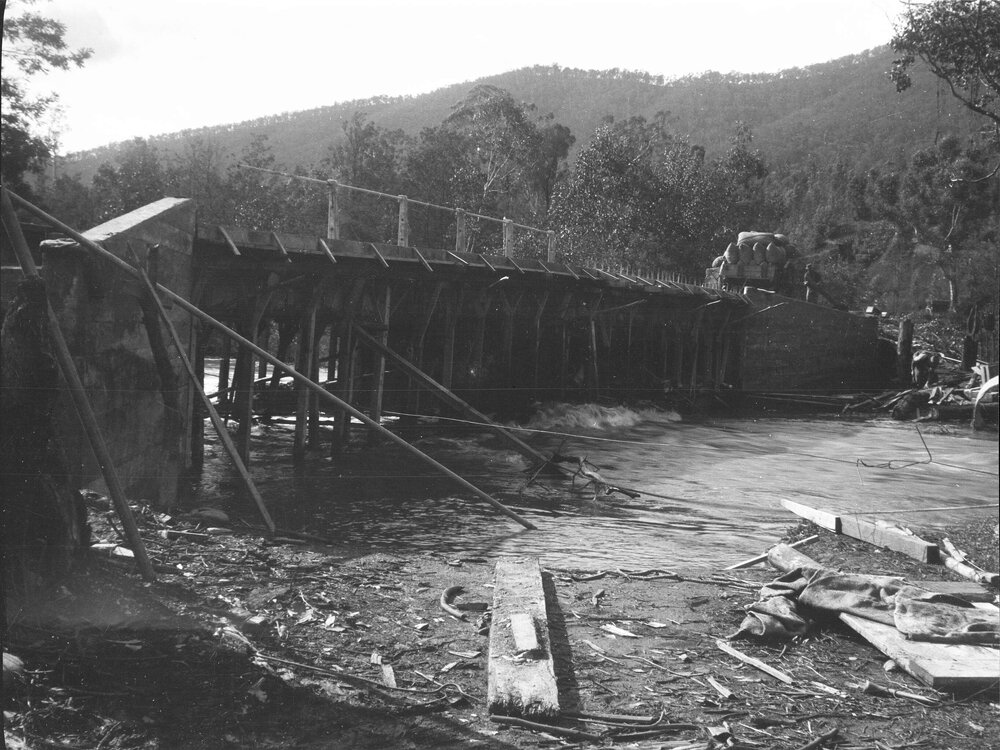 Construction of Freeburgh Bridge, Shire of Bright, Victoria
