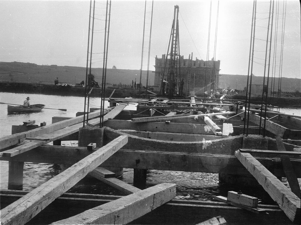 Construction of Footscray Bridge, Melbourne