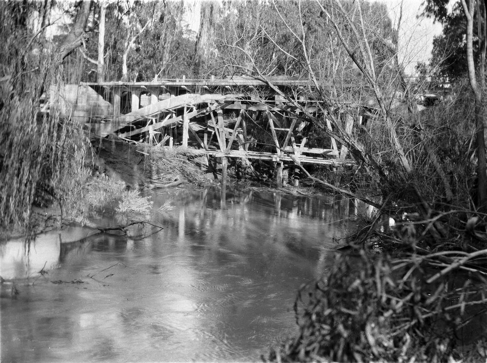 Old Diamond Creek Bridge