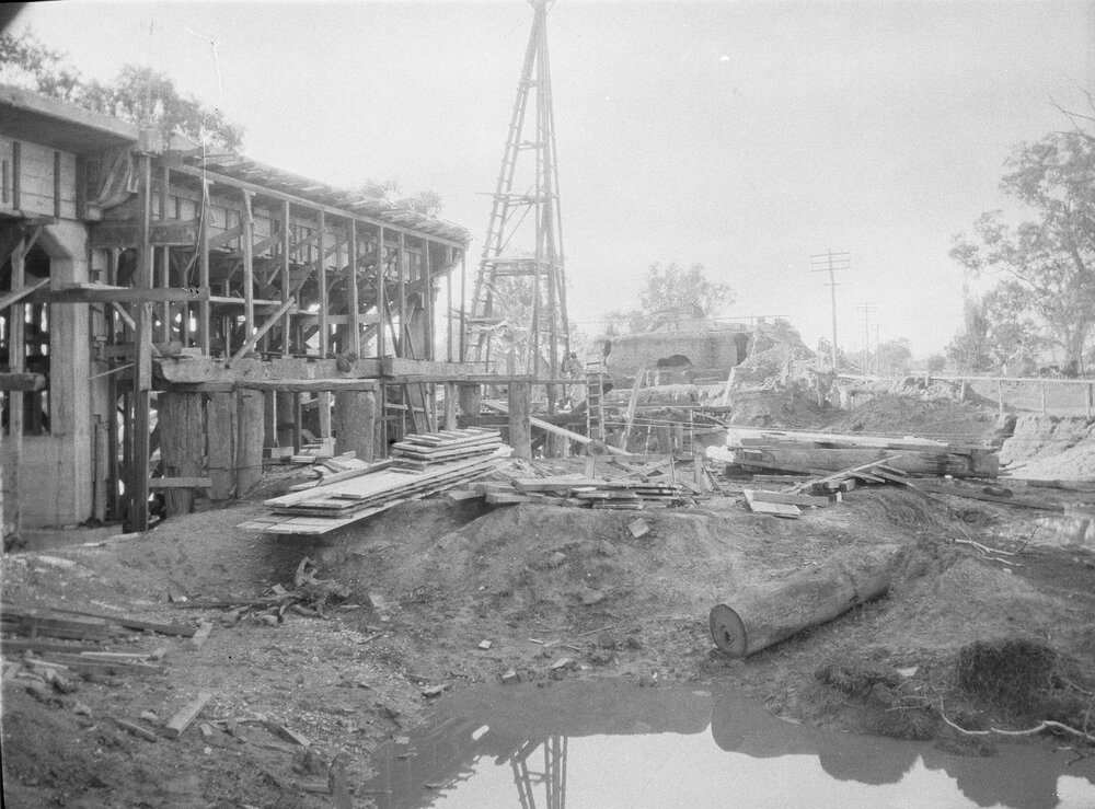 Construction of Wodonga Bridge, Victoria
