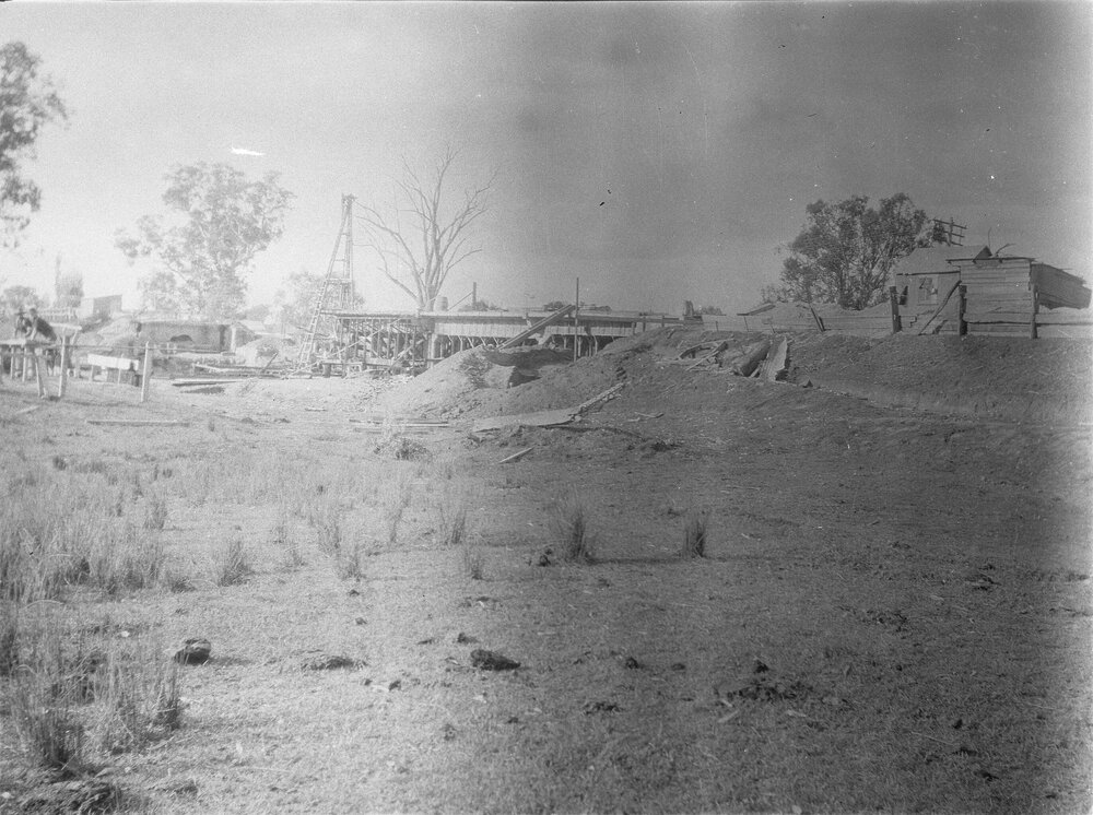 Construction of Wodonga Bridge, Victoria