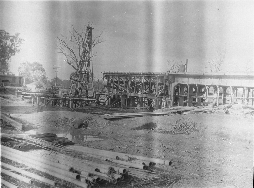 Construction of Wodonga Bridge, Victoria