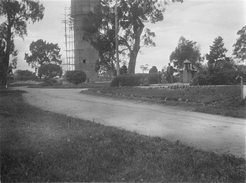 Construction of Sale Water Tank, Victoria