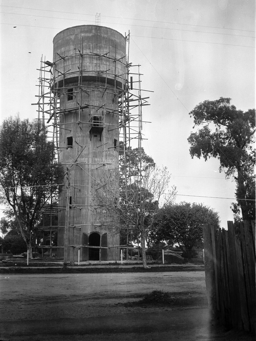 Construction of Sale Water Tank, Victoria
