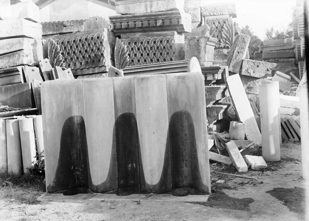 Precast architectural features