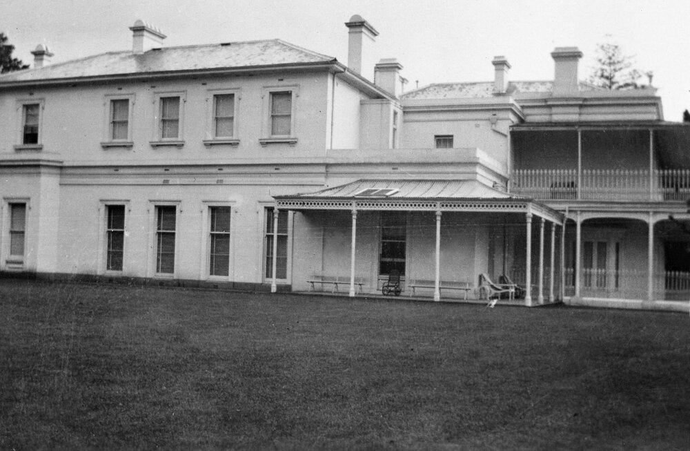 Copy negative of an external view of the house at 'Como'