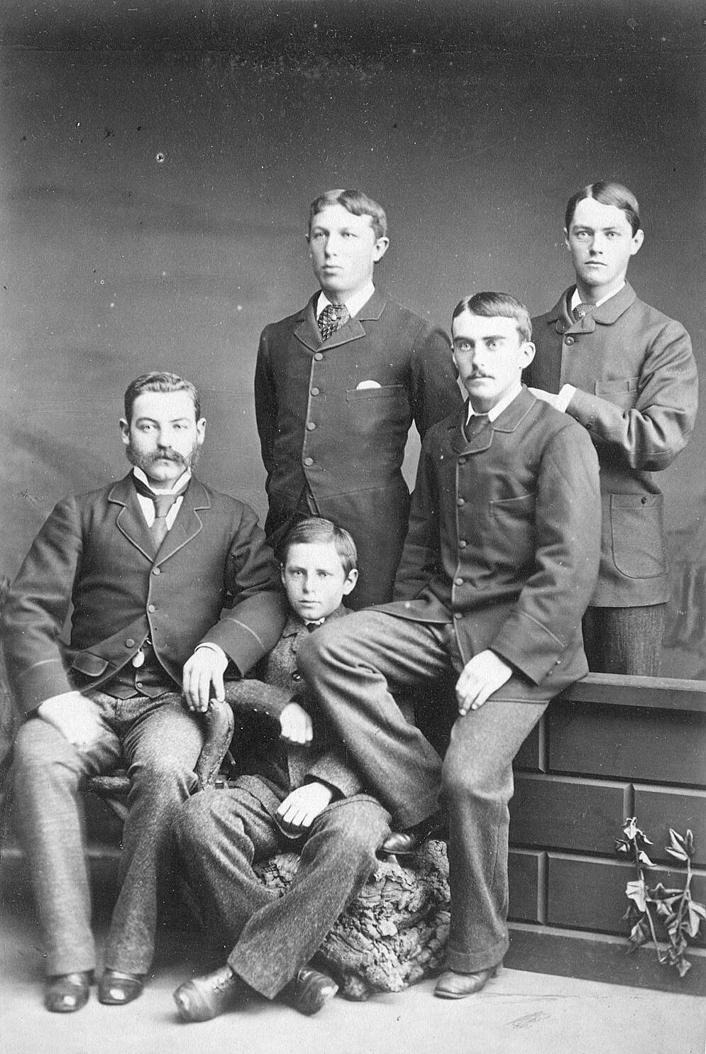 First Crew' 1881.