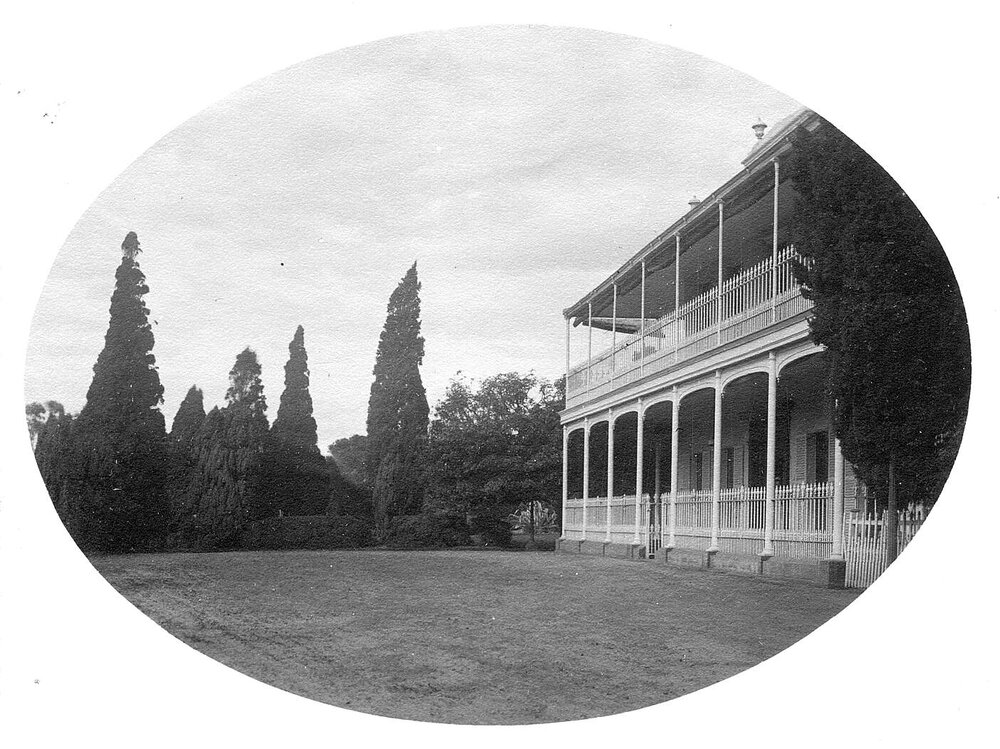 "Como" Toorak Rd, South Yarra.