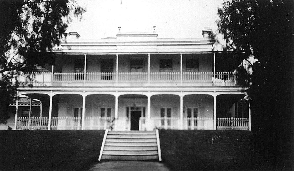 "Como" Toorak Rd, South Yarra.