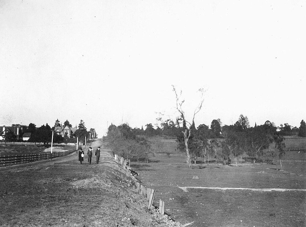 "Como" Toorak Rd, South Yarra.