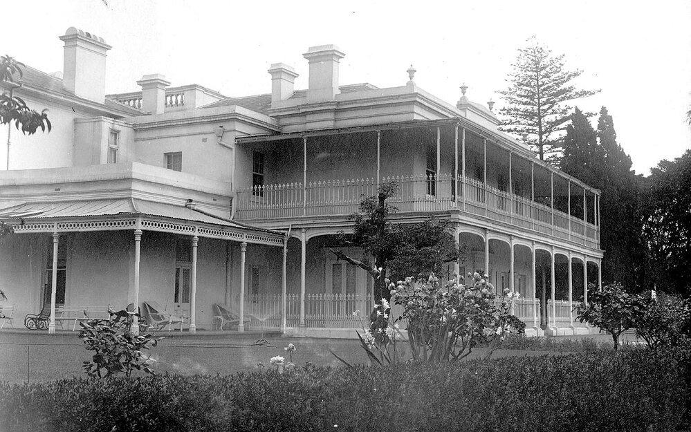 "Como" Toorak Rd, South Yarra.