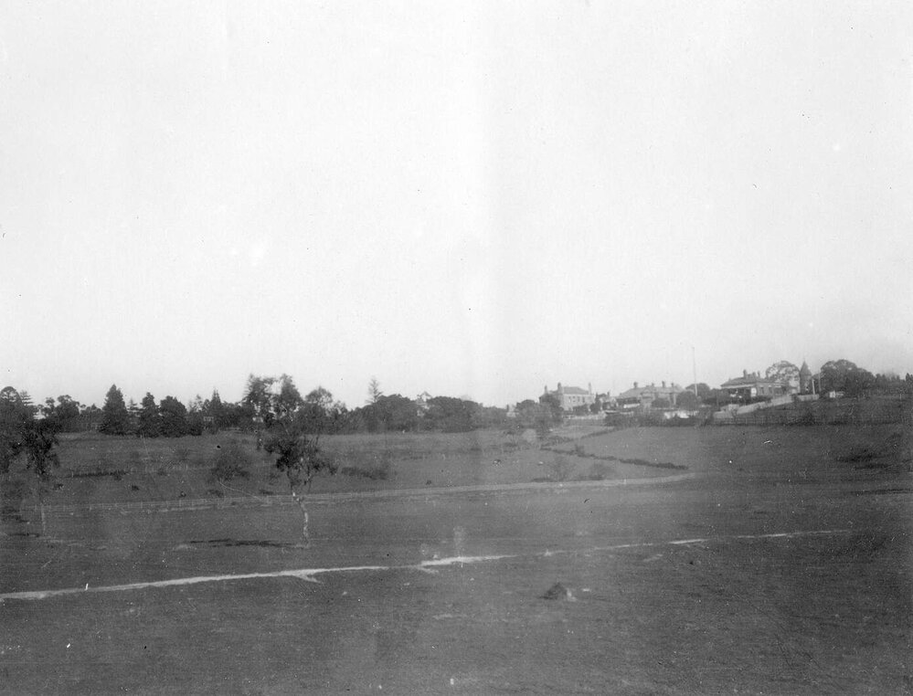 "Como" Toorak Rd, South Yarra.