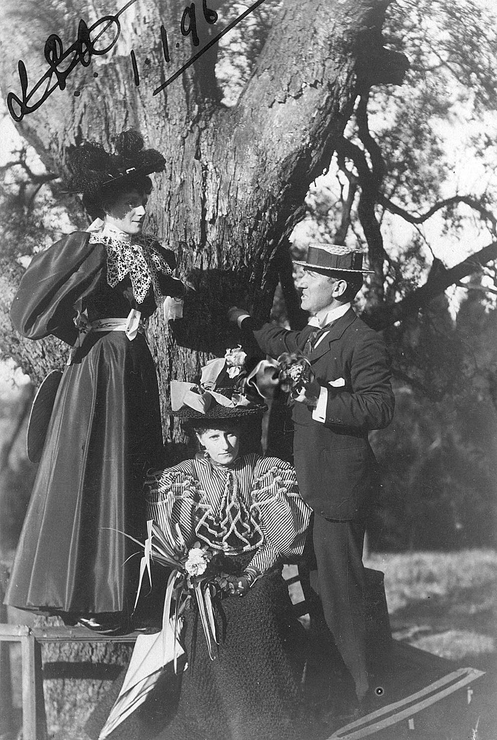 Armytage, Laura Evelyn.